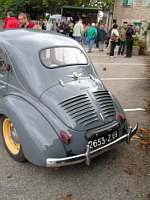 Renault 4CV de 1949 (5)